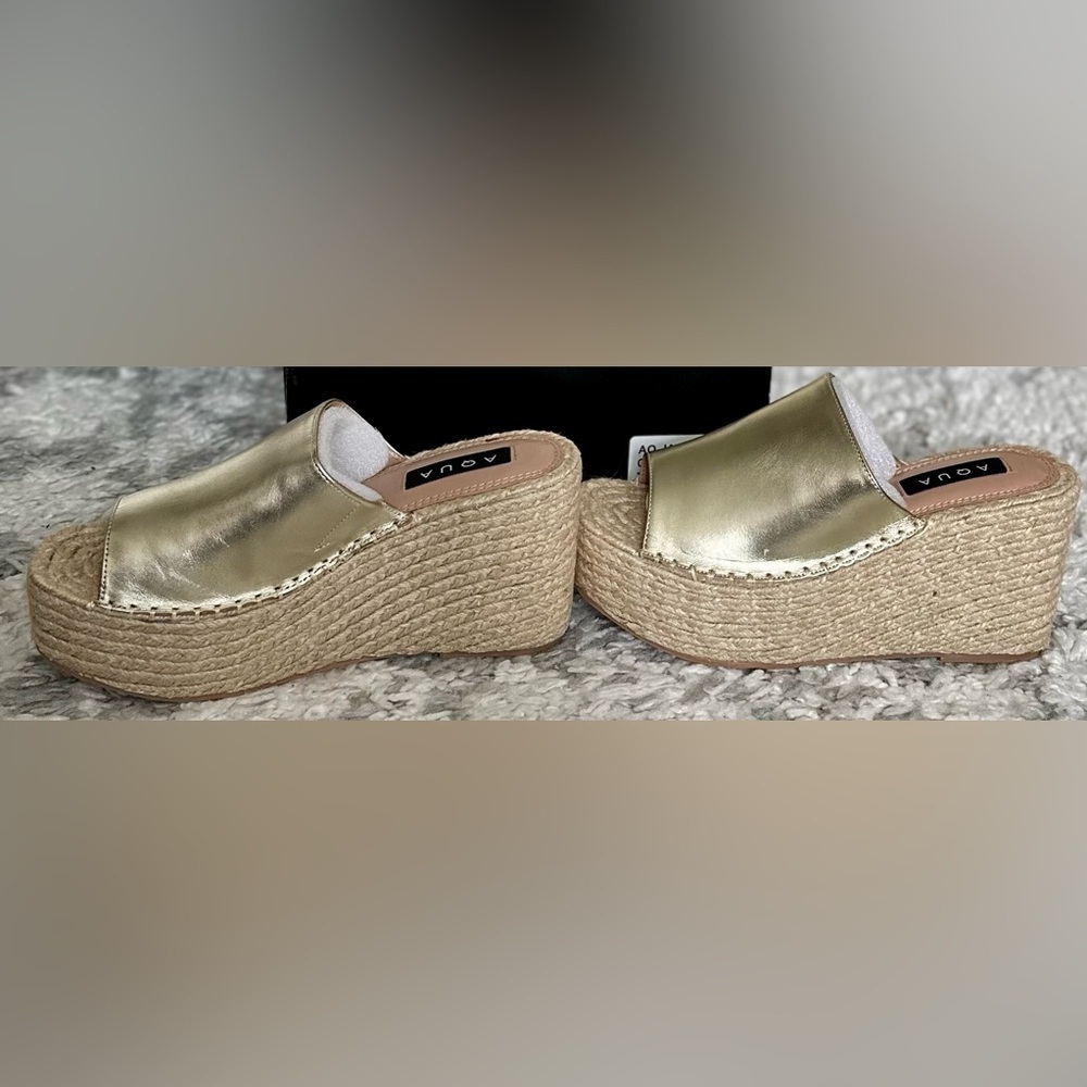 NWT Aqua Jacy Gold Leather Espadrille Platform Wedges — 7.5 | Summer Staple - Picture 9 of 14